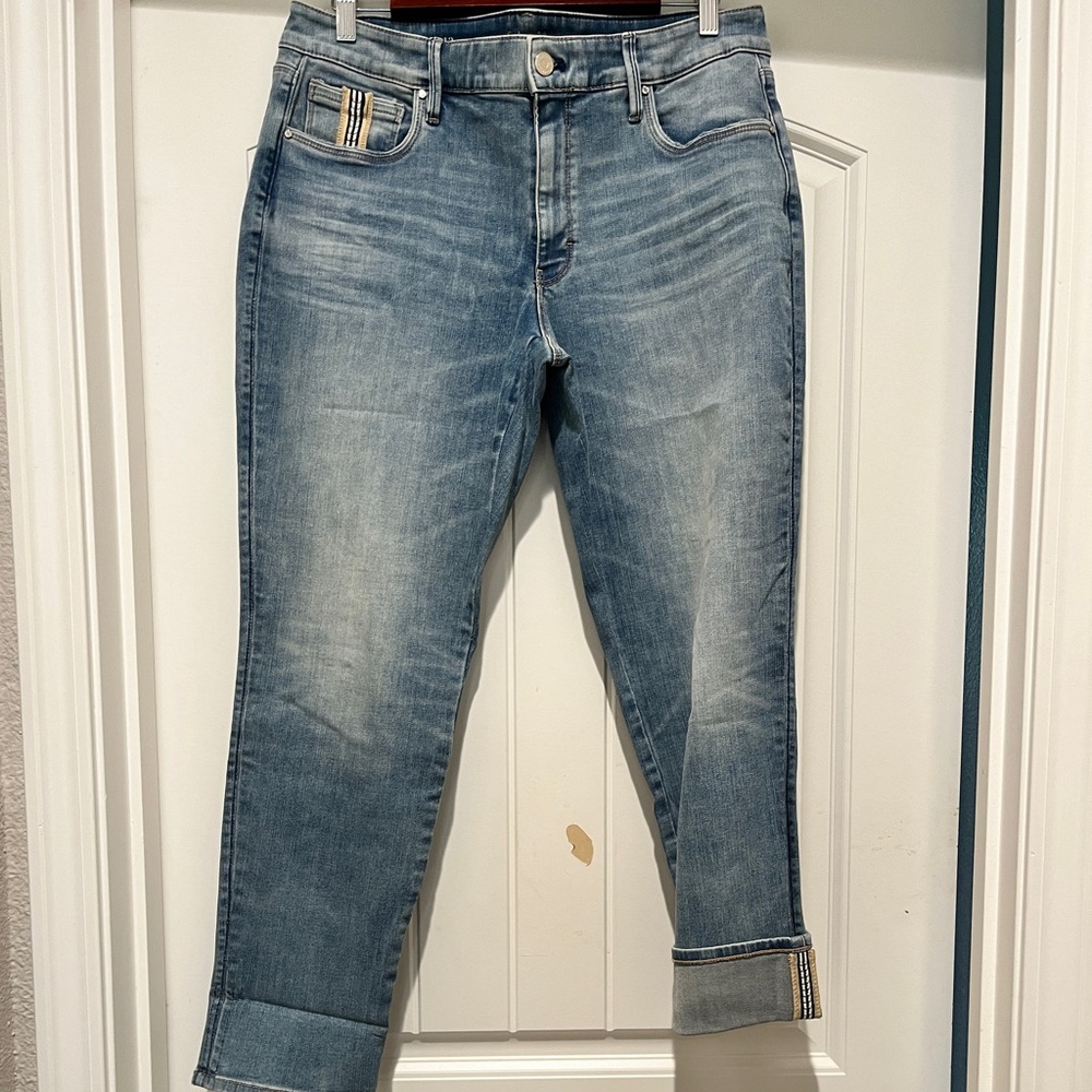 WHBM STRAIGHT-fit EMBELLISHED CROPS